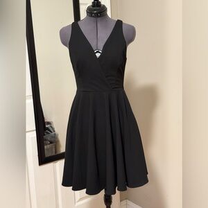 Gently Worn LuLus Black Sleeveless Dress